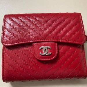 Authentic Chanel Caviar Compact Quilted Flap Chevron Wallet.